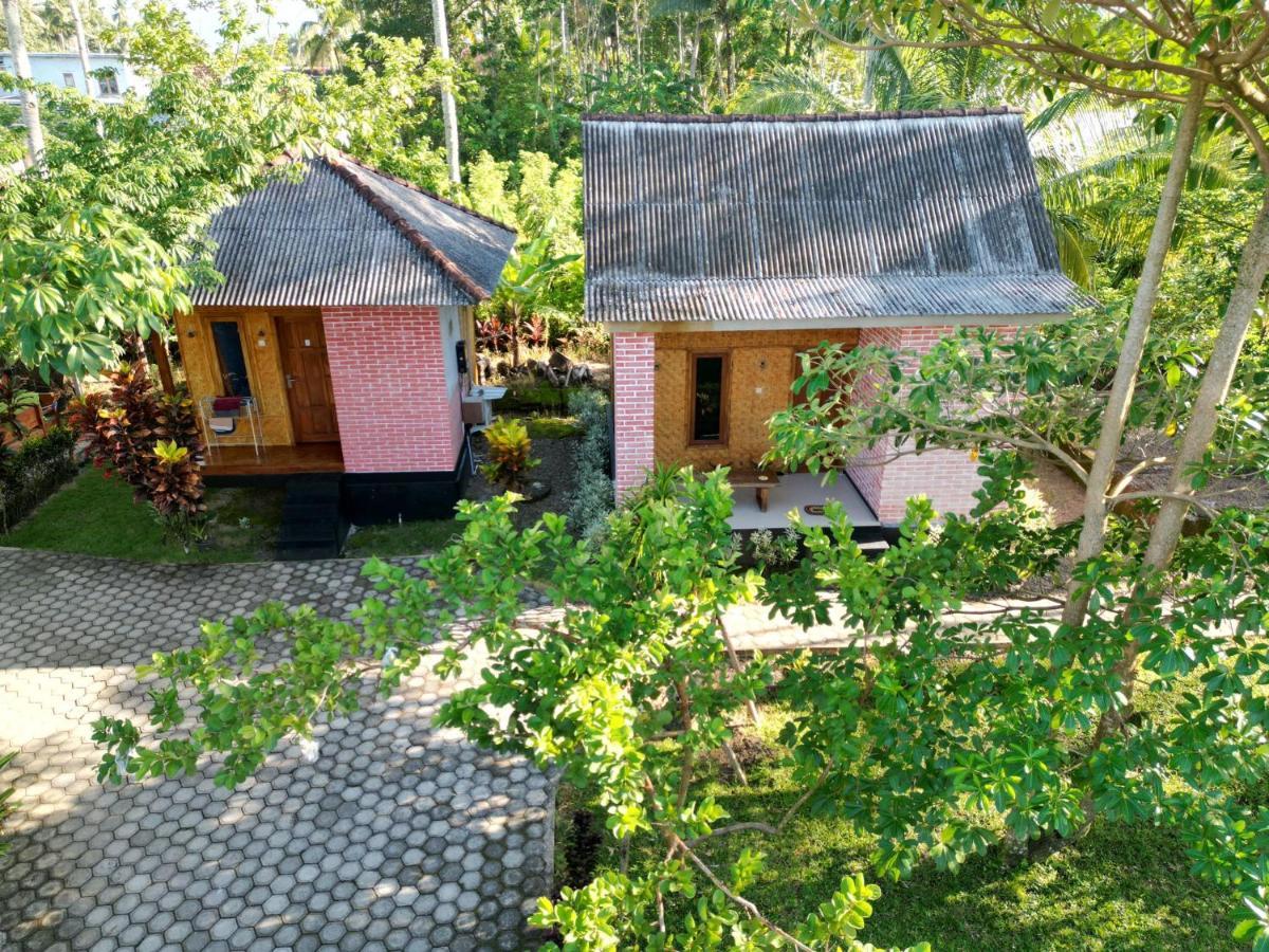 Adventure Turtle Homestay Meru Betiri Sarungan Exteriör bild